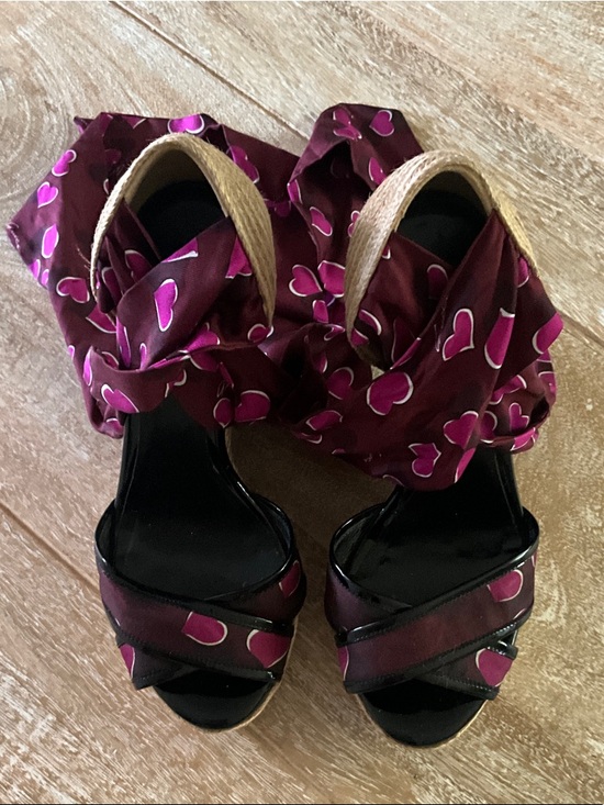 Gucci Shoes - Gucci Burgundy and Pink Heart Wedge Sandals